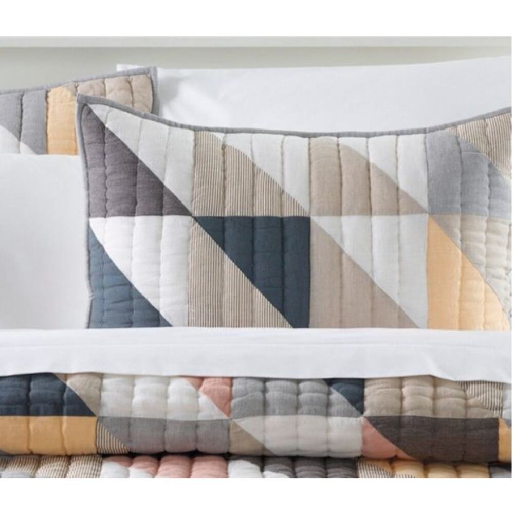LL Bean Flying Geese Standard Quilted Pillow Sham | set of 2 NEW - Picture 4 of 8